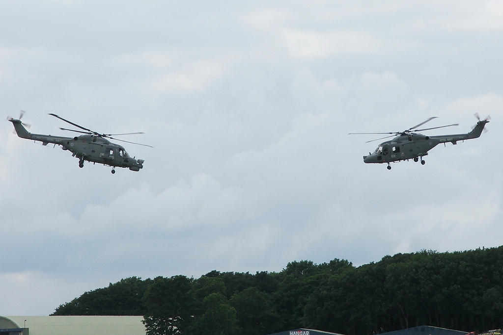 Westland Lynx HAS3 - XZ254/631 + Westland Lynx HMA8 - ZF562/670 - Royal Navy
