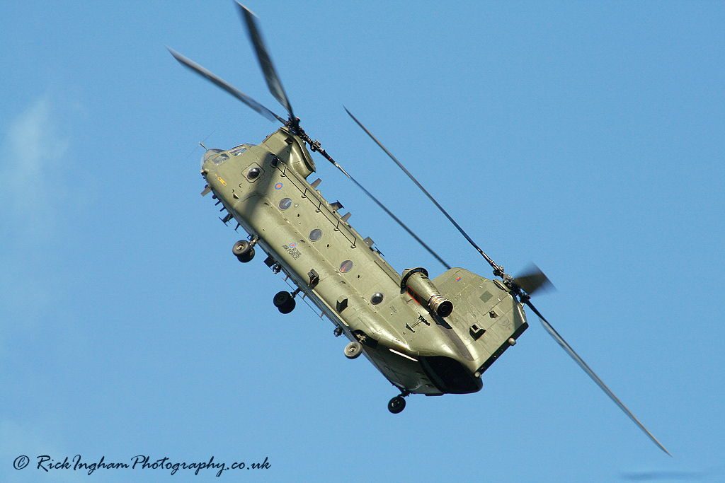 Boeing Chinook HC2 - ZD983/DG - RAF