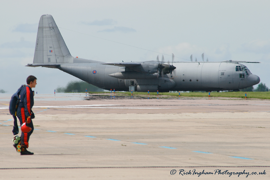 Lockheed C-130K Hercules C3 - XV301 - RAF