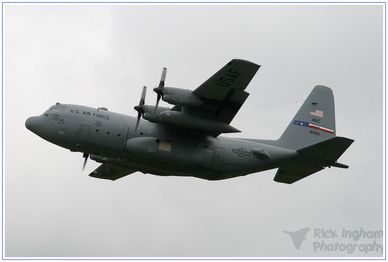 Lockheed C-130H Hercules - 74-1682 - USAF