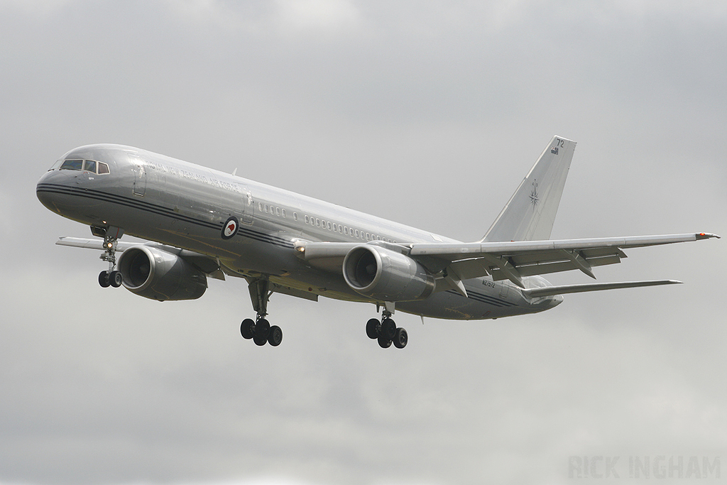 Boeing 757-2K2F - NZ7572/72 - New Zealand Air Force