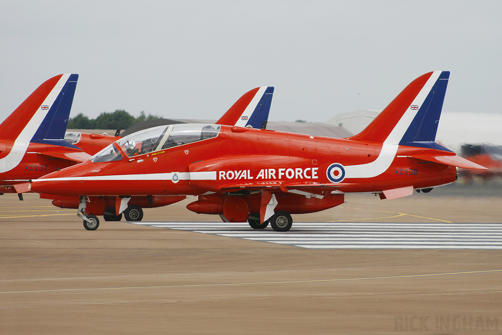 British Aerospace Hawk T1 - XX308 - RAF | The Red Arrows