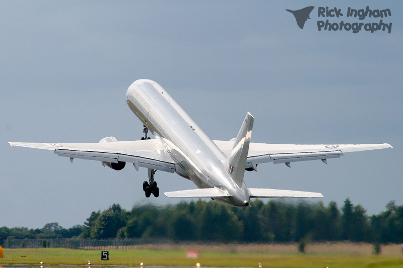 Boeing 757-2K2F - NZ7572/72 - New Zealand Air Force