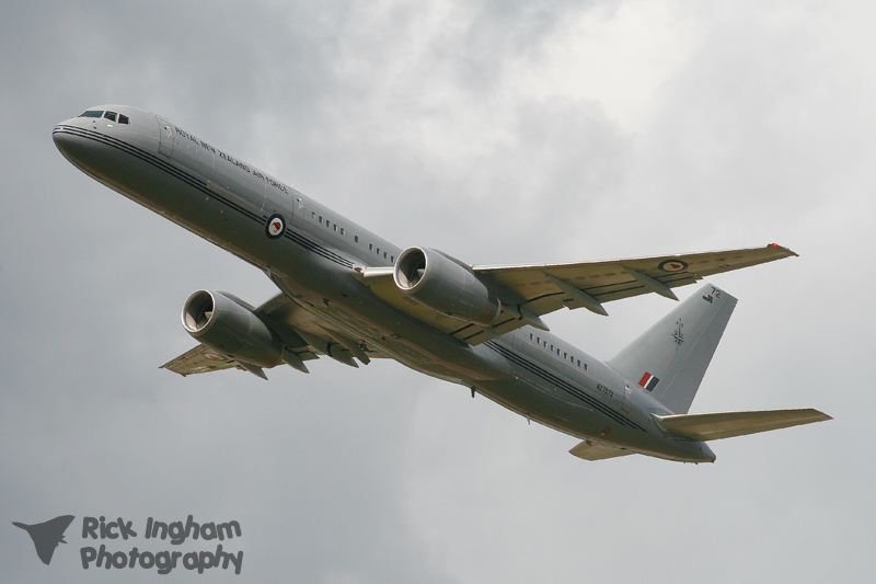 Boeing 757-2K2F - NZ7572/72 - New Zealand Air Force