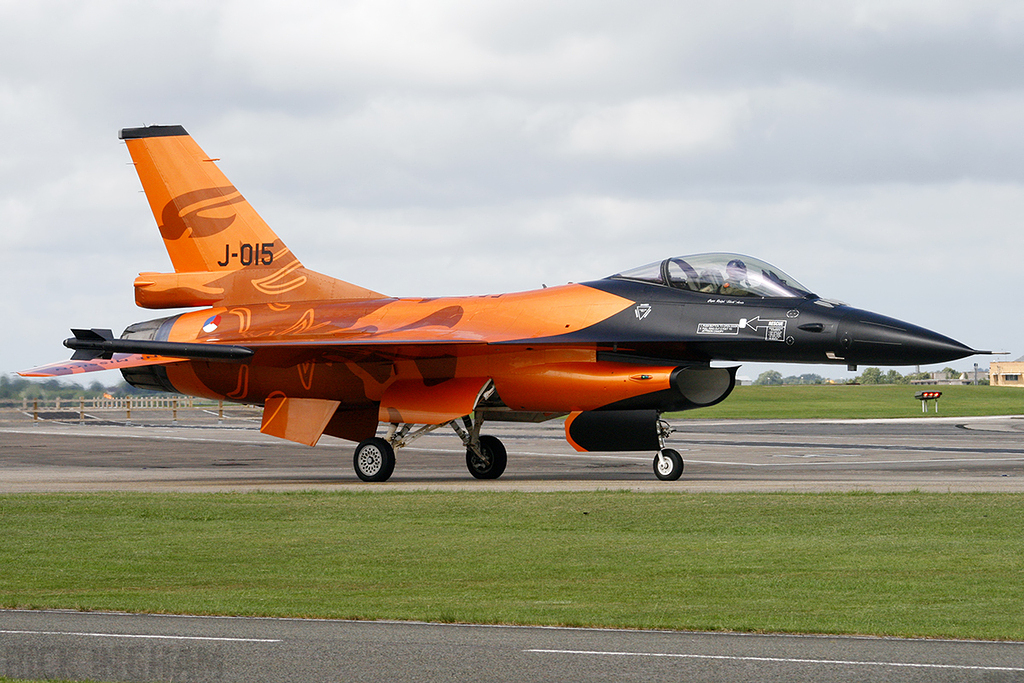 Lockheed Martin F-16AM Fighting Falcon - J-015 - RNLAF