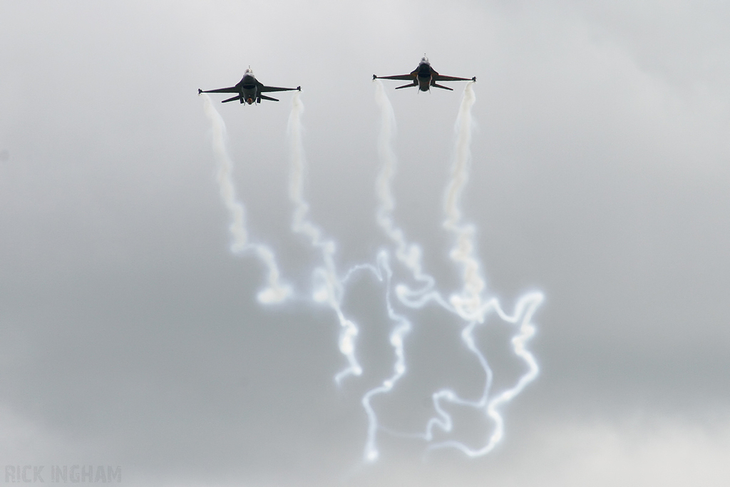 Lockheed Martin F-16AM Fighting Falcon - J-015 + J-016 - RNLAF