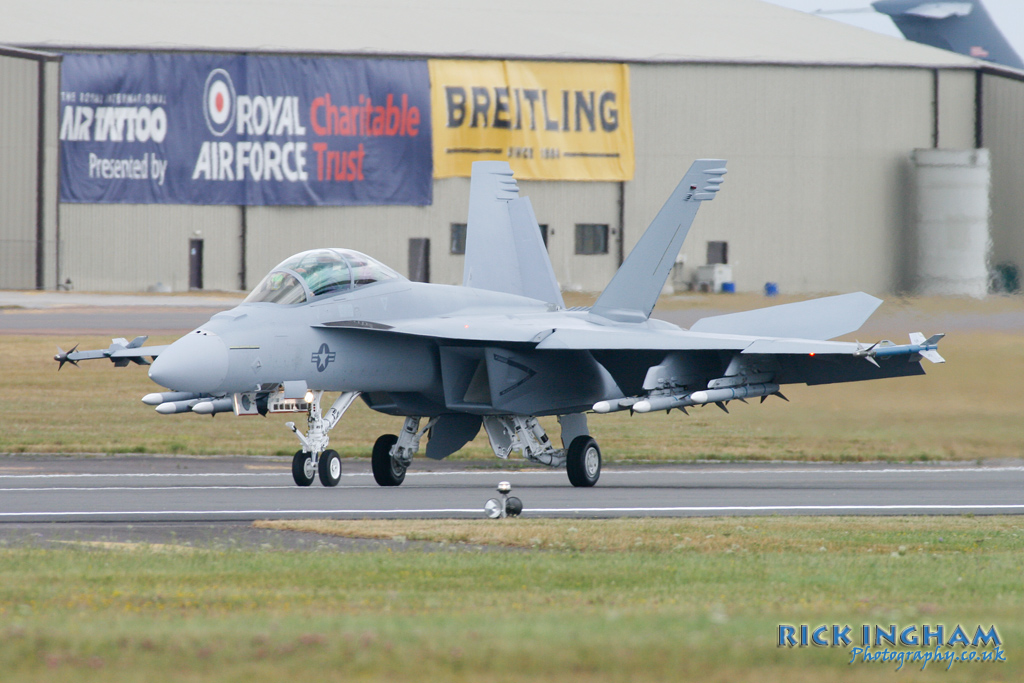 Boeing FA-18F Super Hornet - 166923 - US Navy