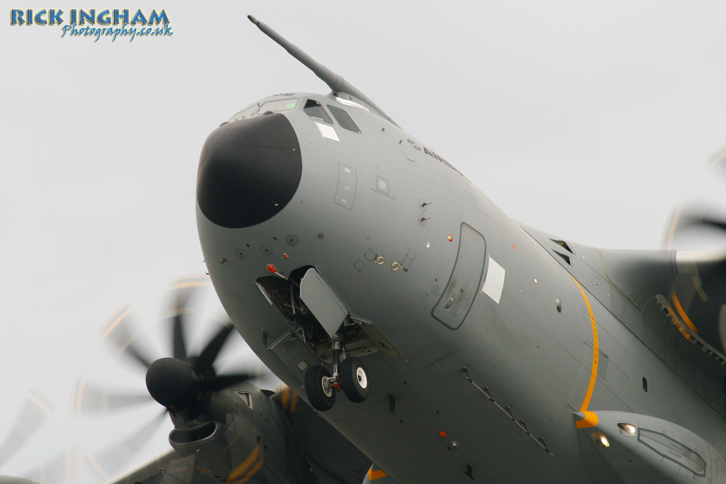 Airbus A400M - EC-402 - Airbus