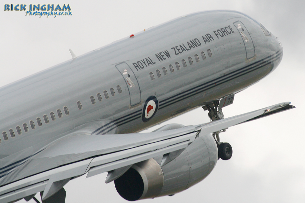 Boeing 757-2K2F - NZ7572/72 - New Zealand Air Force