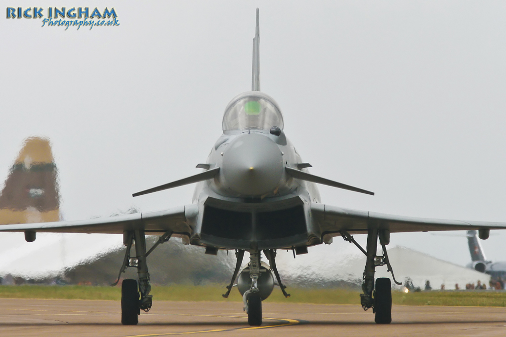 Eurofighter Typhoon FGR4 - ZJ916/QO-U - RAF