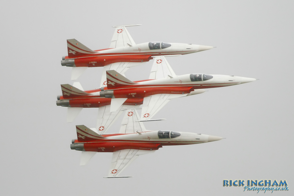 Northrop F-5E Tiger II - J-3087 + J-3084 + J-3091 + J-3081 - Patrouille Suisse