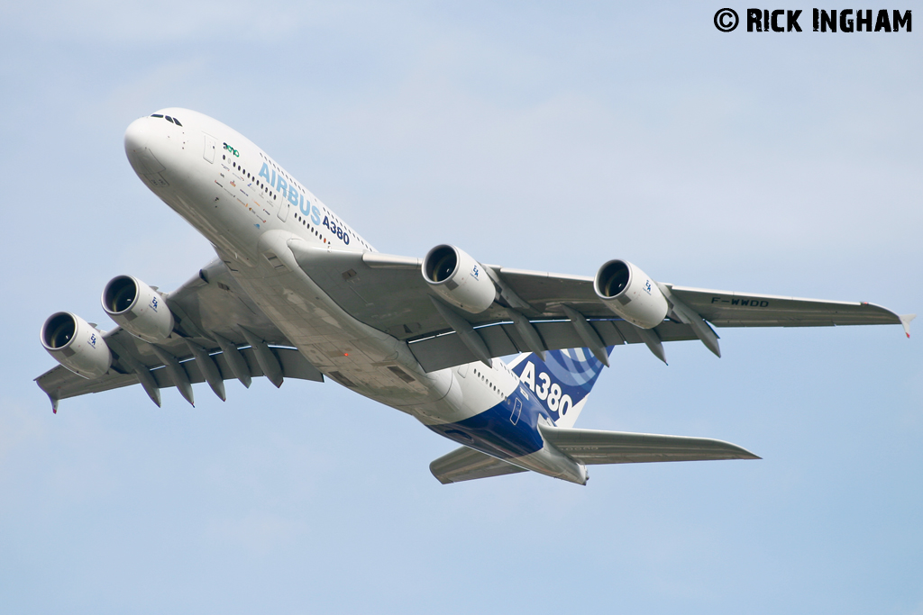 Airbus A380-861 - F-WWDD - Airbus Industrie