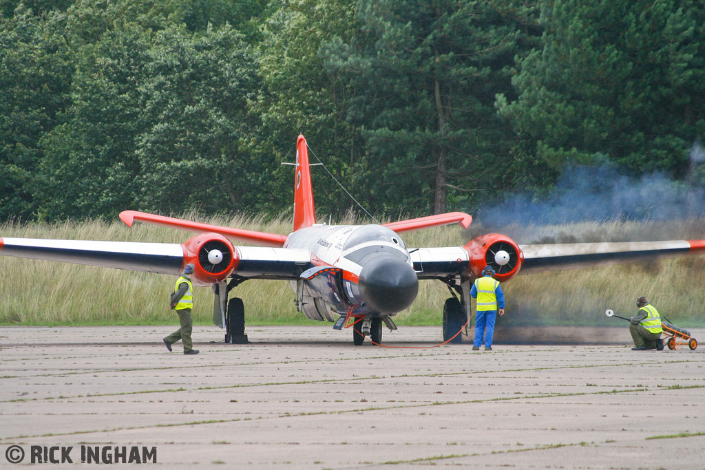 English Electric Canberra B(I)8 - WT333 - Royal Aircraft Establishment