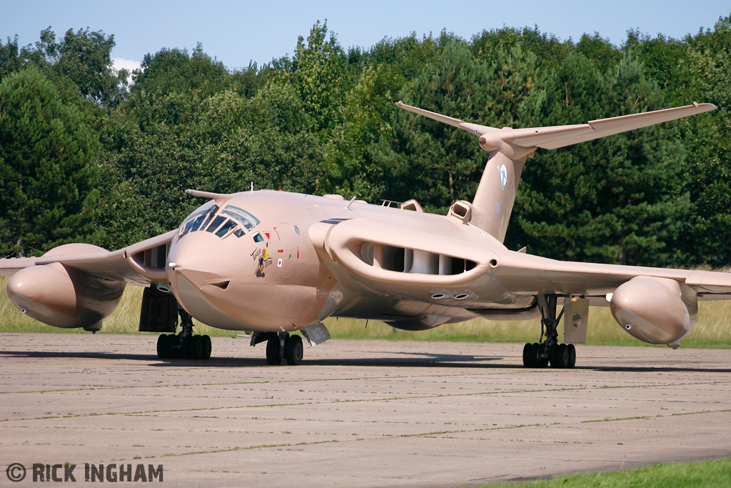 Handley Page Victor K2 - XM715 - RAF