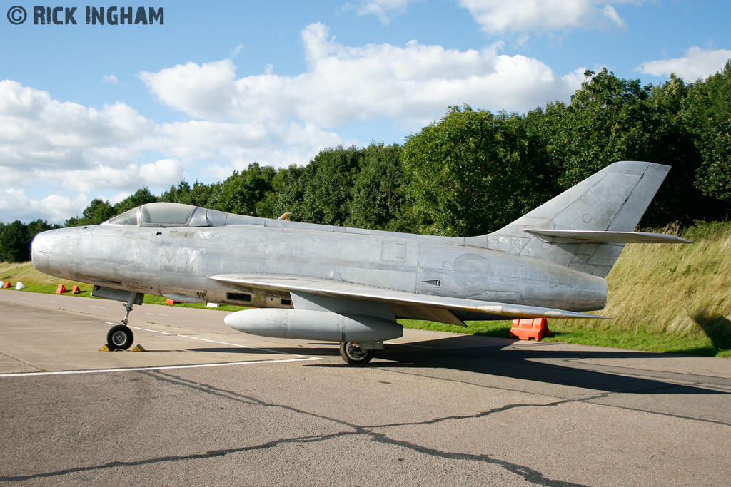 Dassault Mystere IVA - 85/8-MV - French Air Force