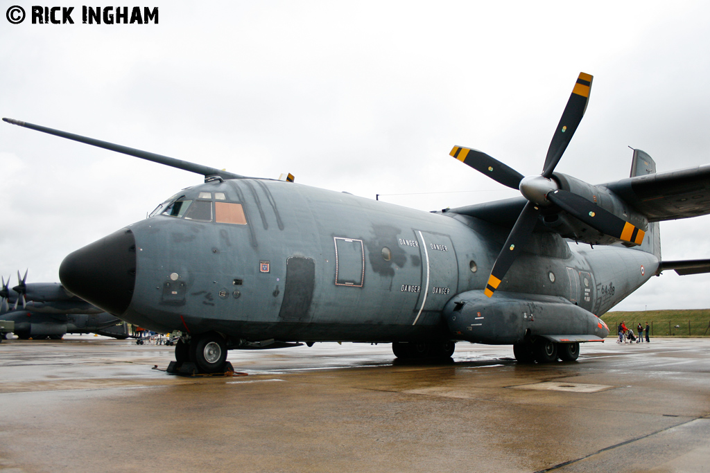 Transall C-160R -  R202 / 64-GB - French Air Force