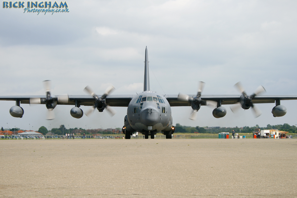Lockheed MC-130P Hercules - 66-0215 - USAF