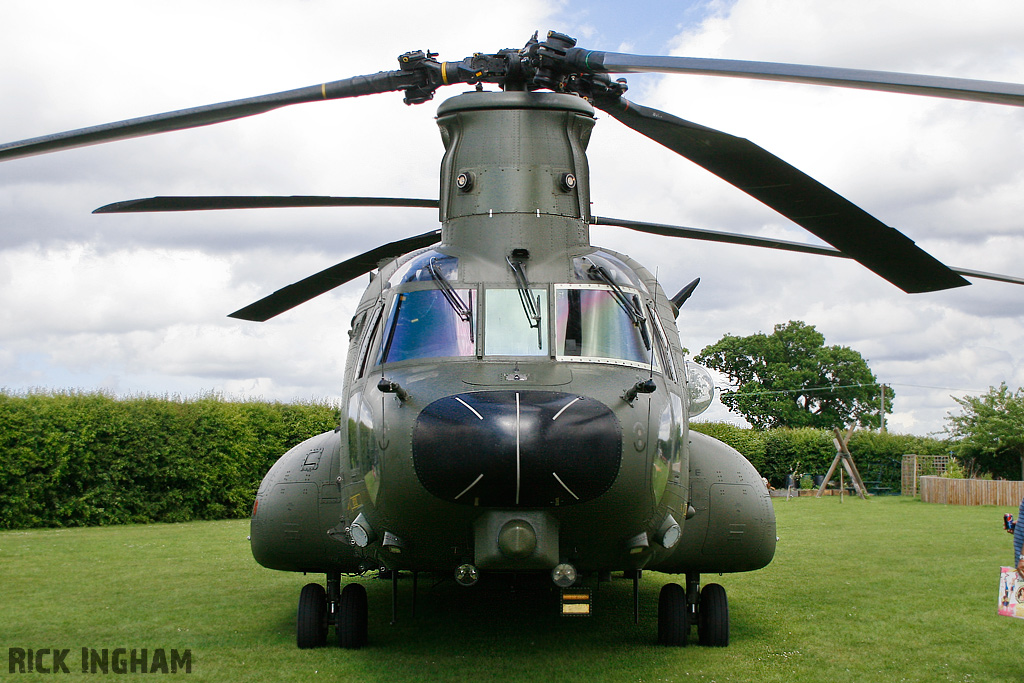 Boeing Chinook HC3 - ZH904 - RAF