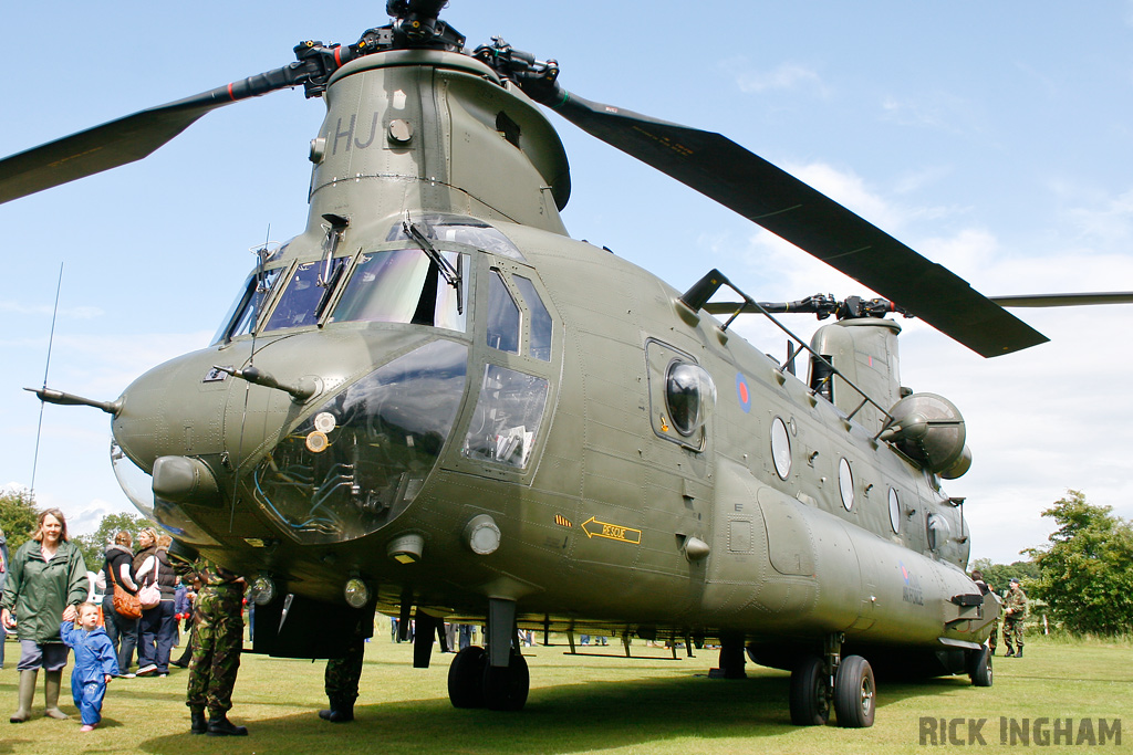 Boeing Chinook HC2A - ZH895/HJ - RAF