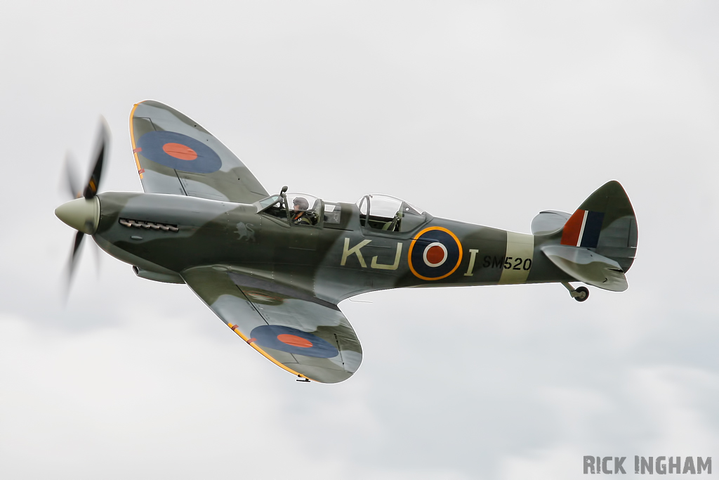 Supermarine Spitfire T9C - SM520/G-ILDA - RAF