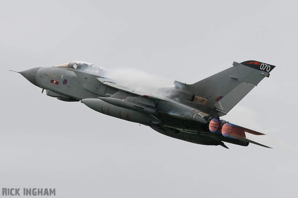 Panavia Tornado GR4 - ZA607/070 - RAF