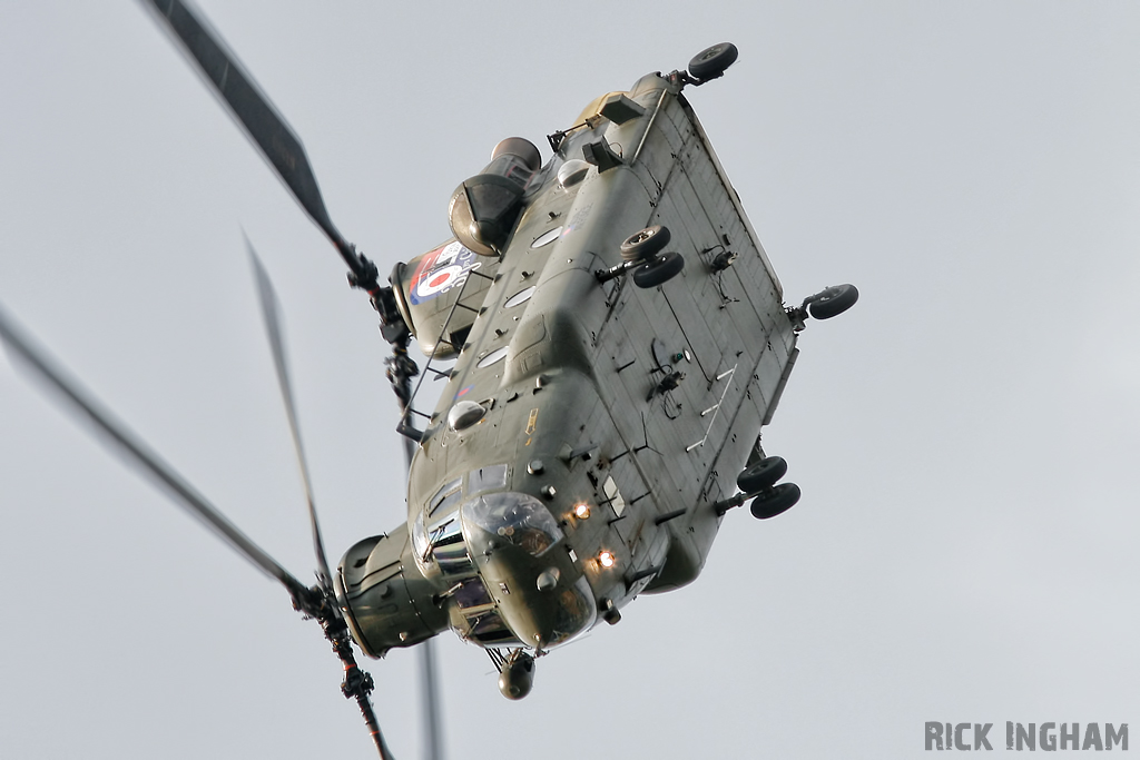 Boeing Chinook HC2 - ZH895/HJ - RAF