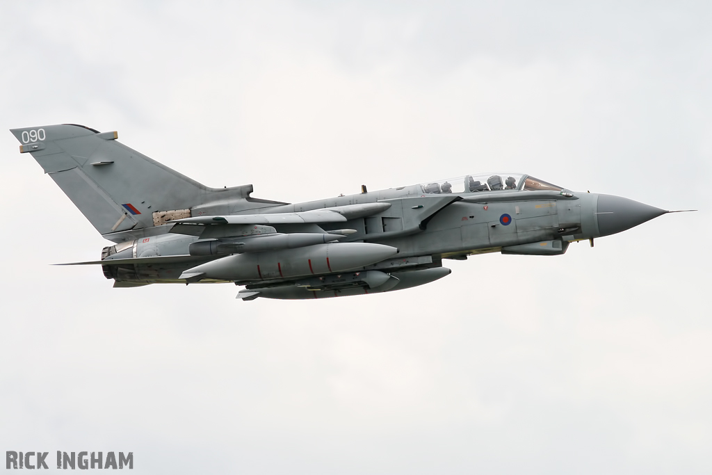 Panavia Tornado GR4 - ZD742/090 - RAF