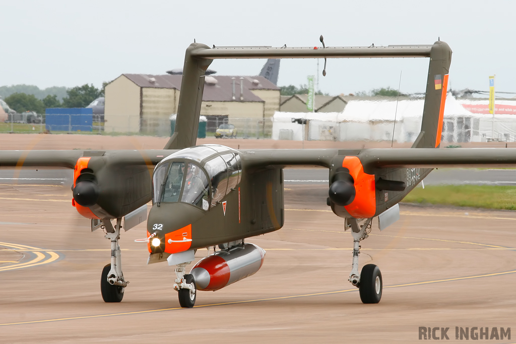 North American OV-10B Bronco - 99+32/G-BZGK