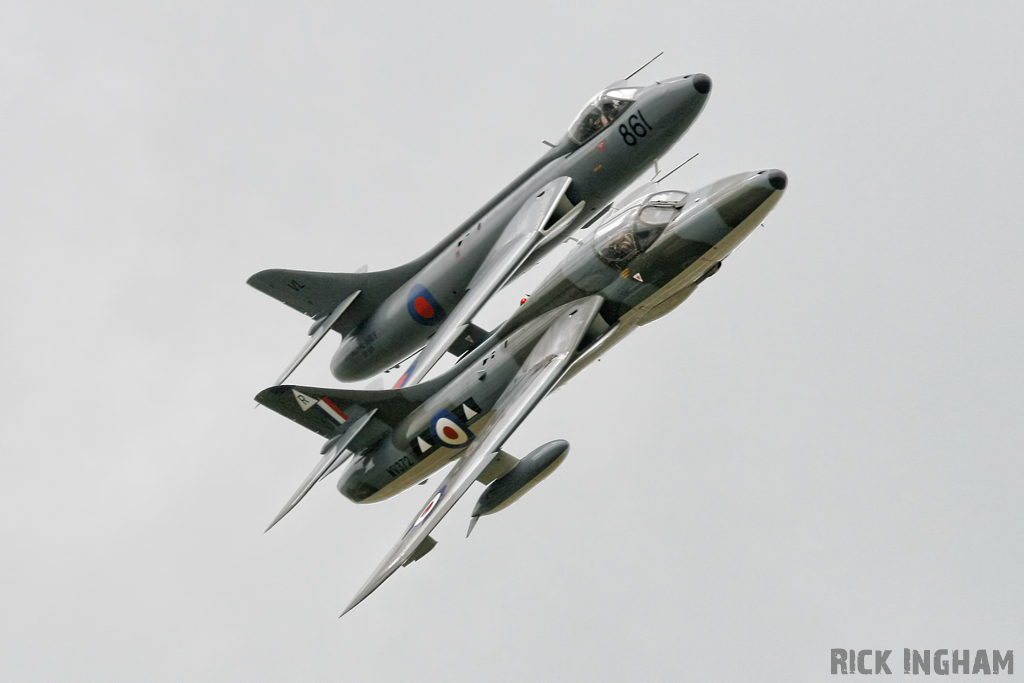 Hawker Hunter T7 - WV372/G-BXFI + Hawker Hunter GA11 - XE685/G-GAII