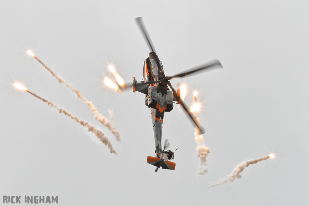 Boeing AH-64D Apache - Q-17 - RNLAF