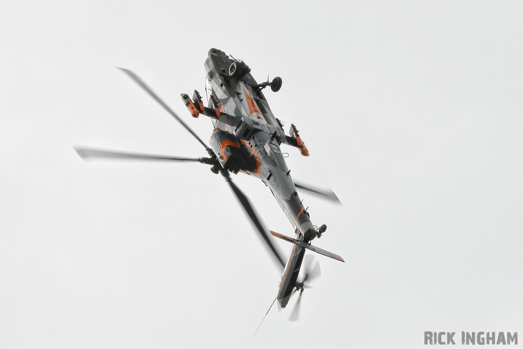 Boeing AH-64D Apache - Q-17 - RNLAF