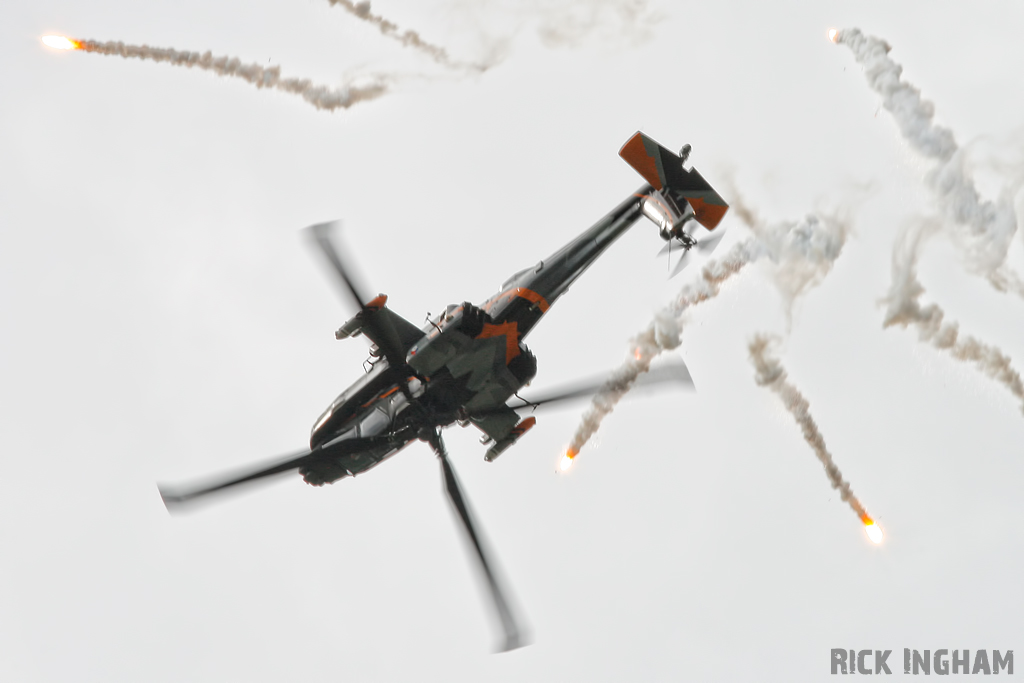 Boeing AH-64D Apache - Q-17 - RNLAF