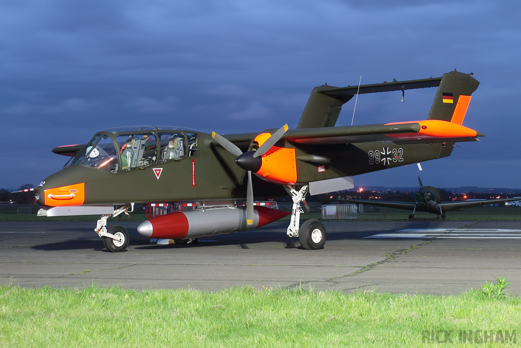 North American OV-10B Bronco - 99+32/G-BZGK