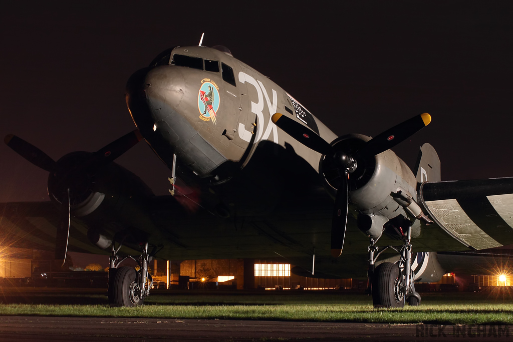 Douglas C-47A Skytrain - N5831B "Drag em oot" - USAF