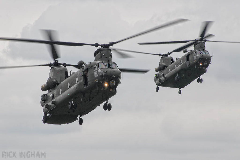 Boeing Chinook HC2 - ZH896 + ZD983 - RAF