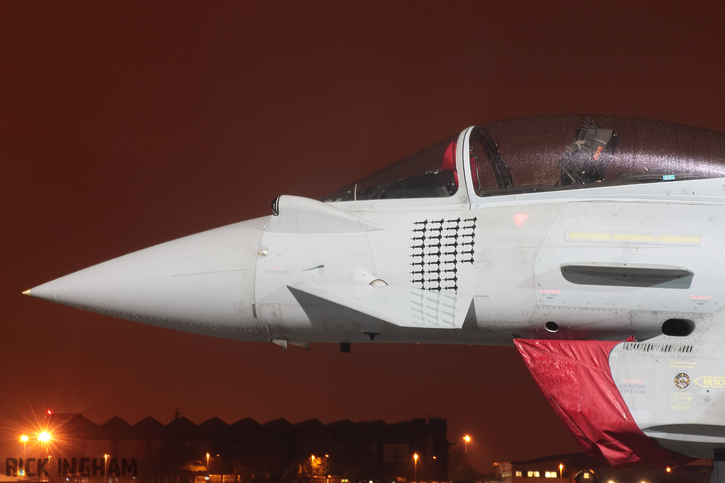 Eurofighter Typhoon FGR4 - ZJ933/DF - RAF