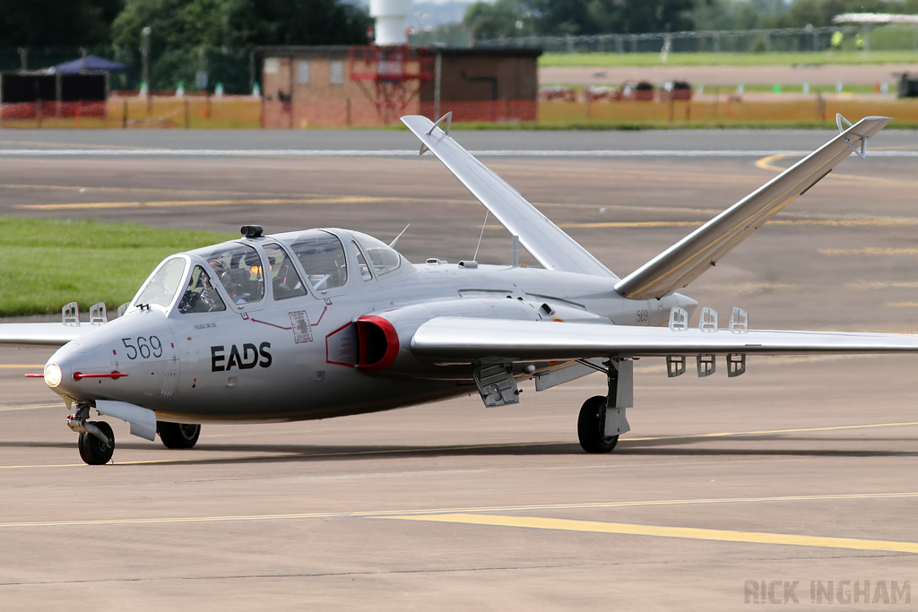 Fouga CM-170R Magister - F-AZZP - EADS