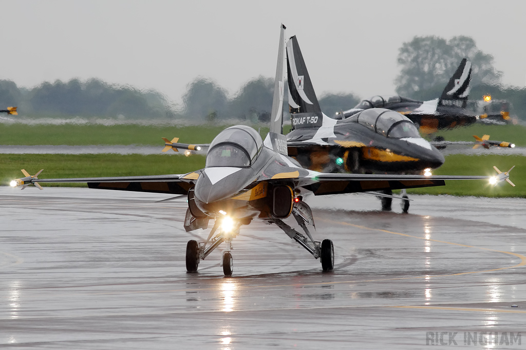 Korea Aerospace Industries T-50B Golden Eagle - 10-0054/5 - Black Eagles / Republic of Korea Air Force