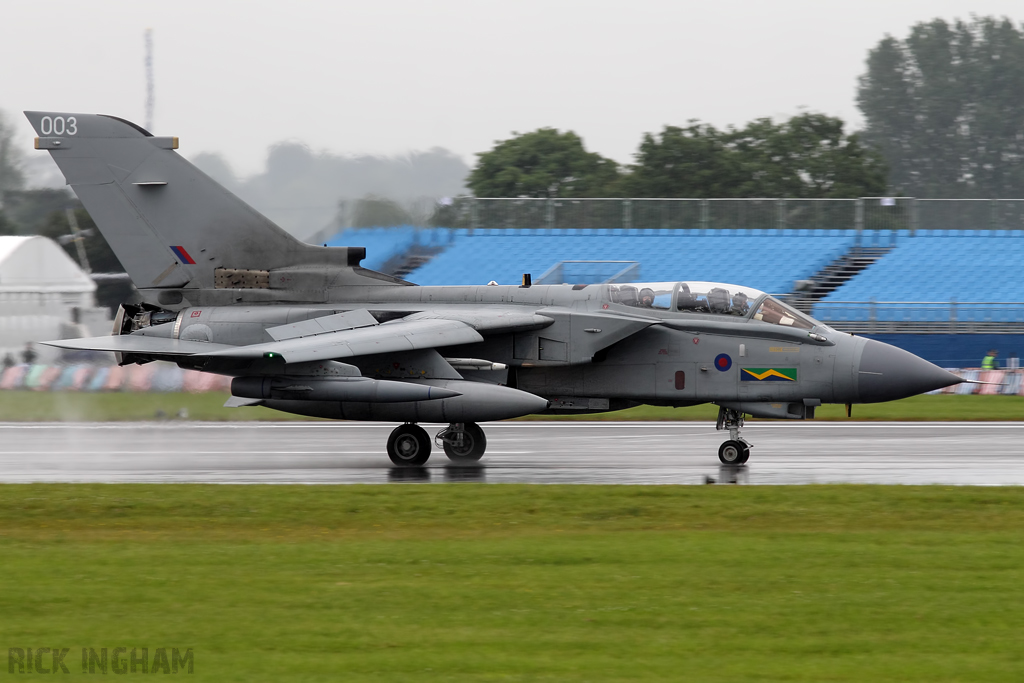 Panavia Tornado GR4 - ZA369 - RAF