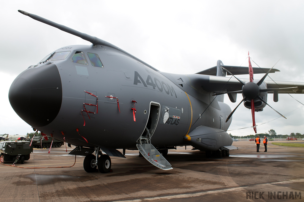 Airbus A400M - F-WWMZ - Airbus