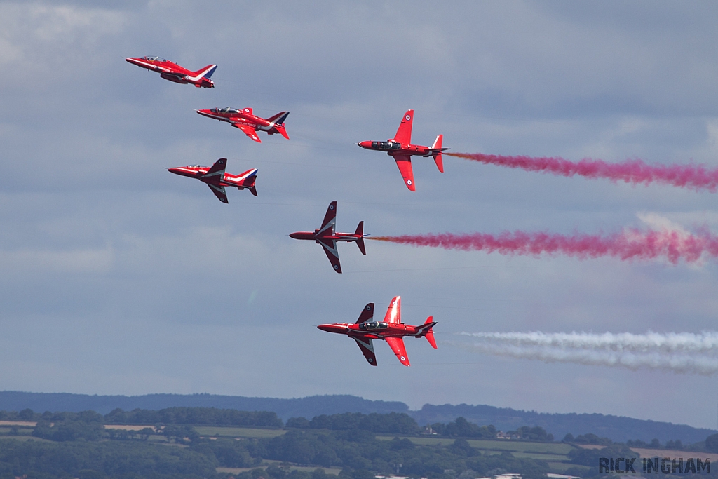 BAe Hawk T1 - The Red Arrows