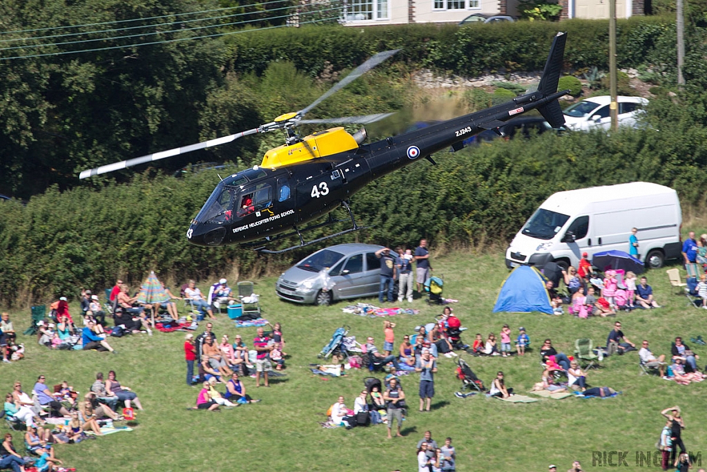 Eurocopter Squirrel HT2 - ZJ243 - Defence Helicopter Flying School