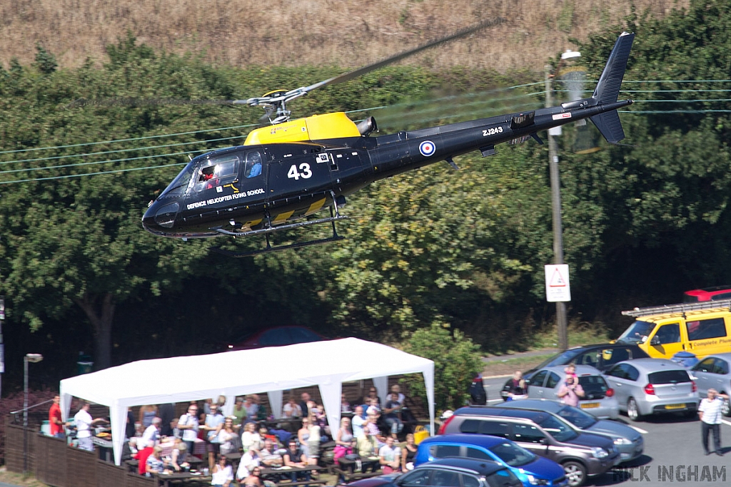 Eurocopter Squirrel HT2 - ZJ243 - Defence Helicopter Flying School