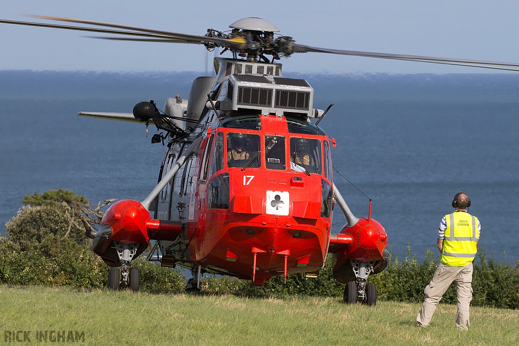 Westland Sea King HU5 - XV670/17 - Royal Navy