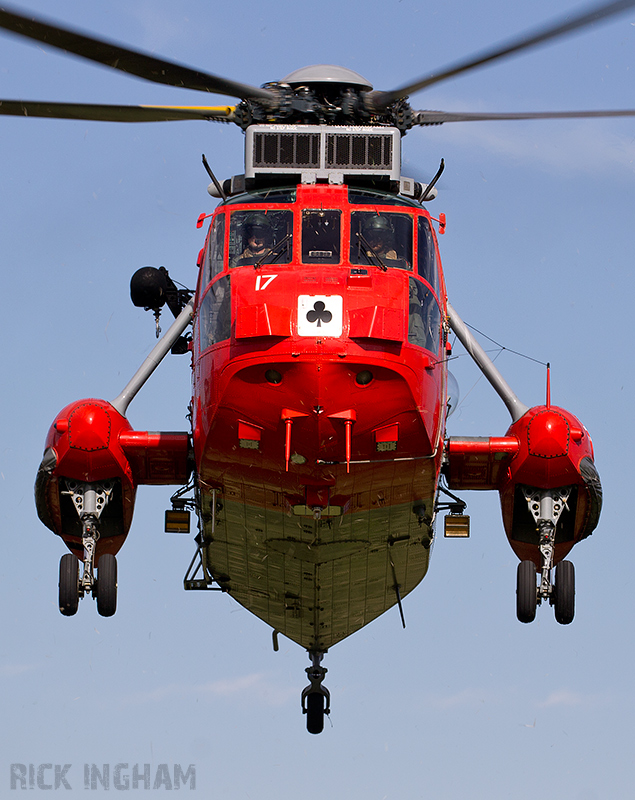 Westland Sea King HU5 - XV670/17 - Royal Navy