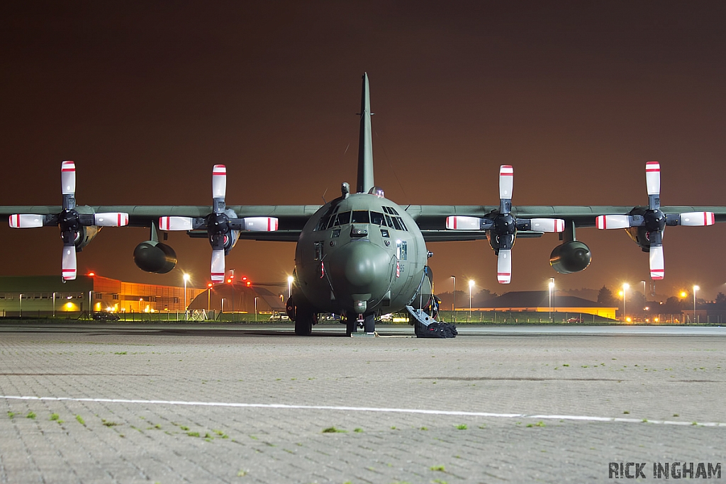 Lockheed C-130K Hercules C1P - XV295 - RAF