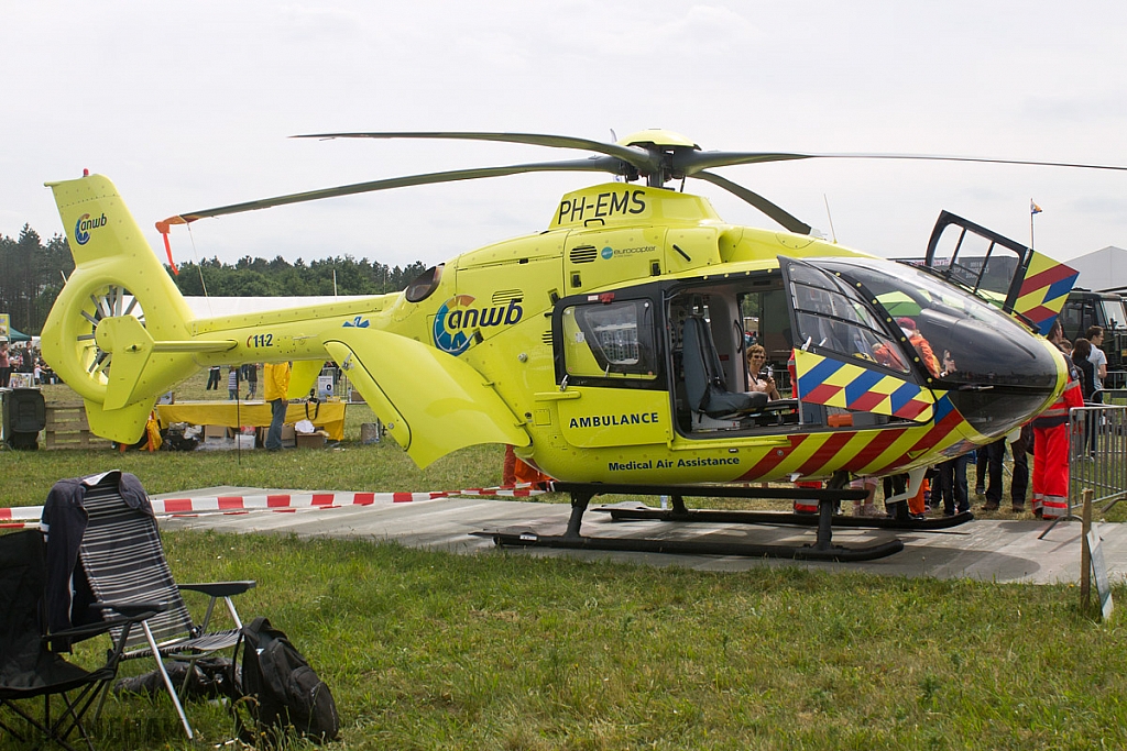 Eurocopter EC-135 T2 - PH-EMS - Mobiel Medisch Team