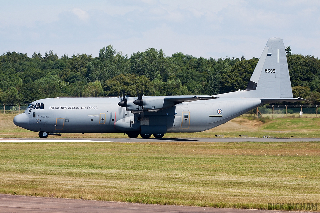 Lockheed C-130J Hercules - 5699 - Norwegian Air Force