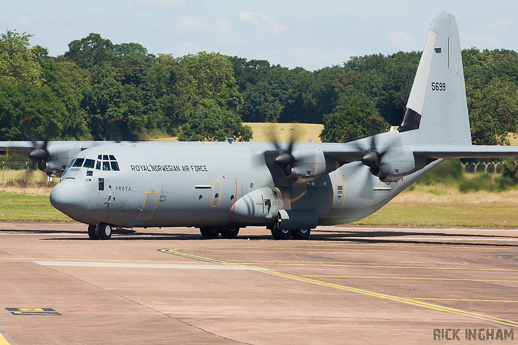 Lockheed C-130J Hercules - 5699 - Norwegian Air Force