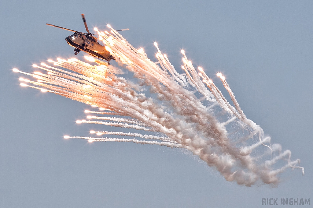 Westland Sea King HC4 - ZA299/D - Royal Navy